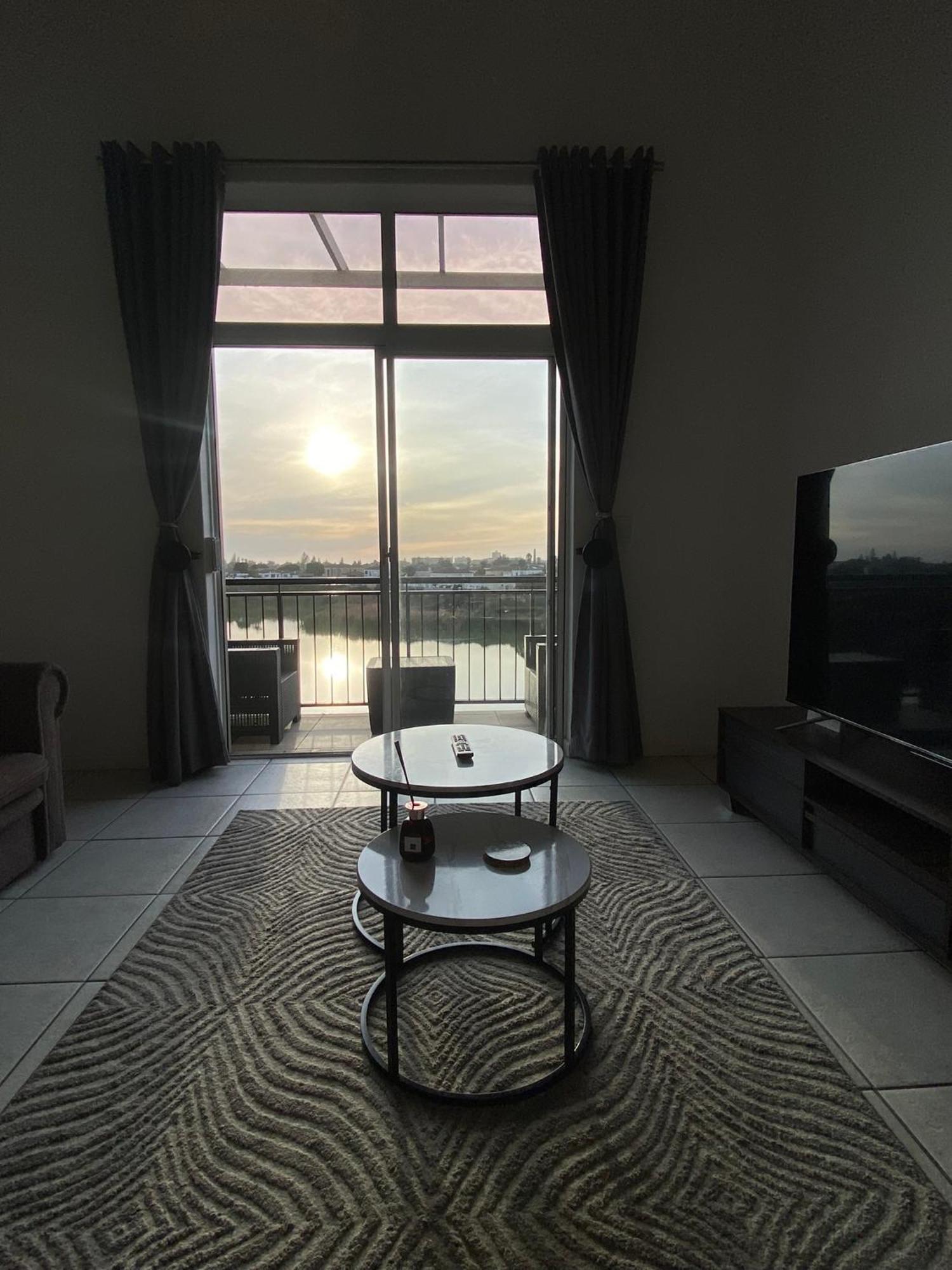 Apartment Century On *