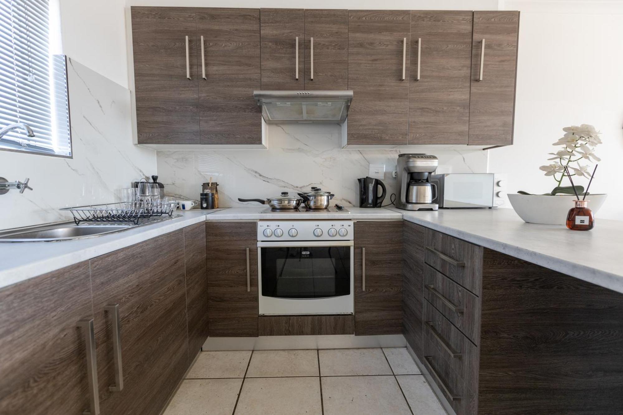Apartment Century On *
